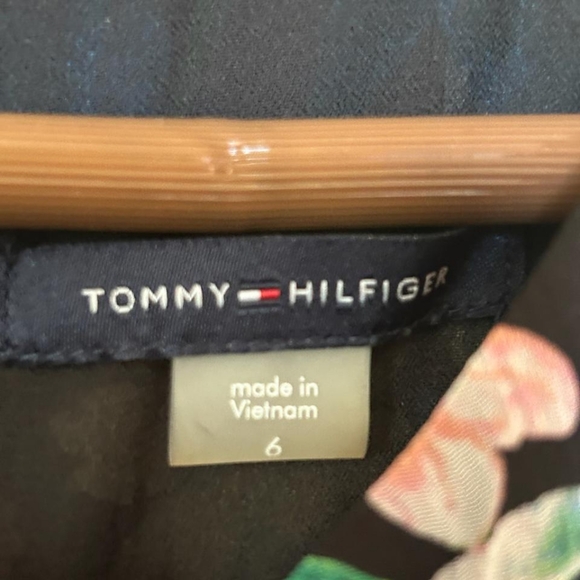 Tommy Hilfiger Sleeveless Floral Dress - Picture 4 of 5